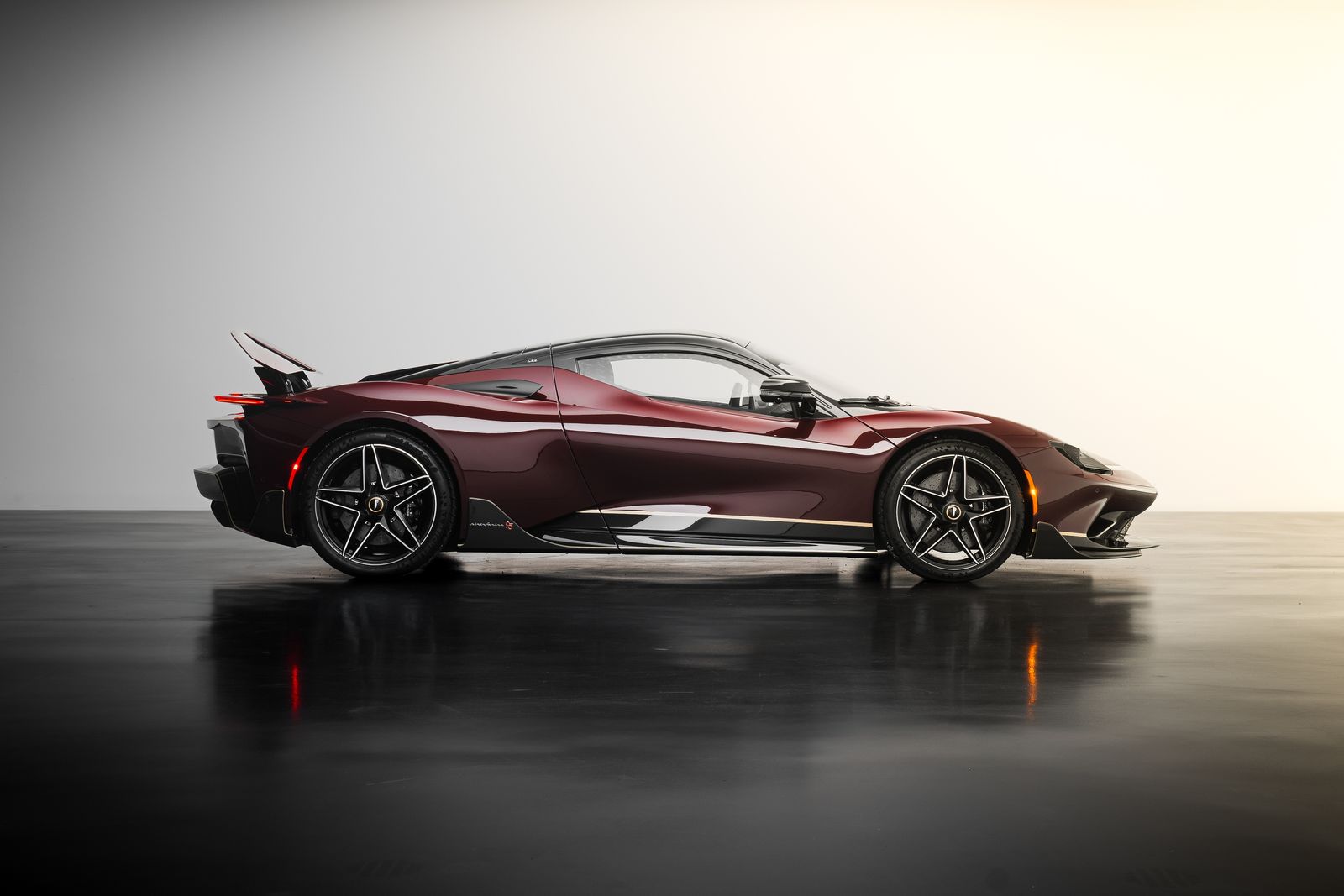 Automobili Pininfarina Battista